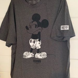 Men’s Disney shirt